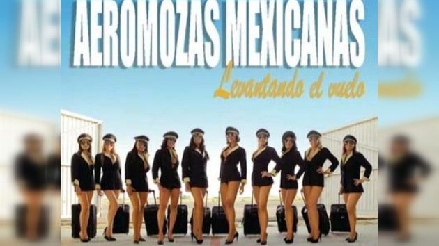 Azafatas mexicanas presentan un calendario sexi para recaudar fondos