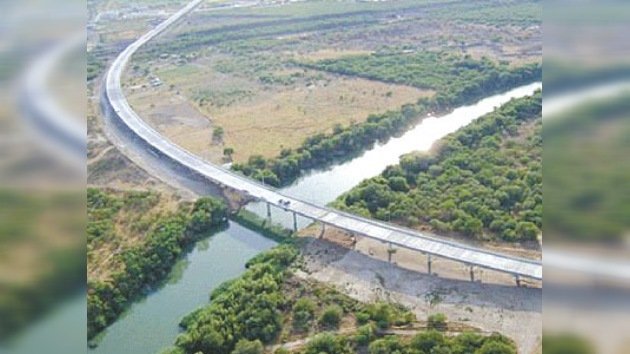 EE.UU. y México inaugurarán el puente fronterizo más largo