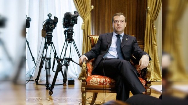 Medvédev, sí participa en las próximas presidenciales