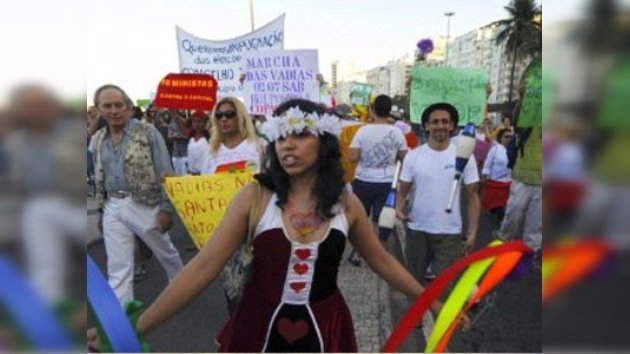 Más de un millar de personas protesta en Brasil contra la 'Marcha de la Libertad'