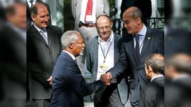 Ex líderes europeos y de la ONU piden a ETA que abandone las armas