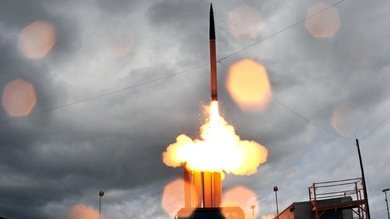 EE.UU. contempla instalar interceptores THAAD en Corea del Sur