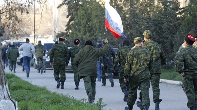 Crimea: La base aérea de Belbek pasa a control de las autodefensas