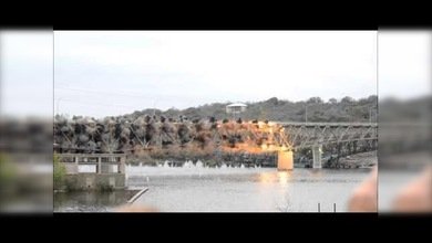 Los demoledores utilizaron una carga demasiado potente para volar un puente