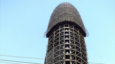 Foto: Levantan edificio con aspecto fálico para el diario del Partido Comunista de China