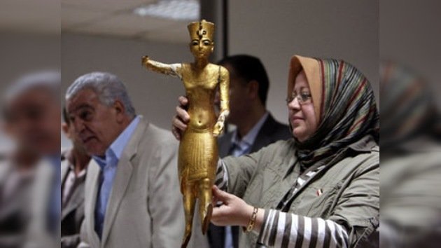 Otros cuatro artefactos robados regresan al Museo Egipcio