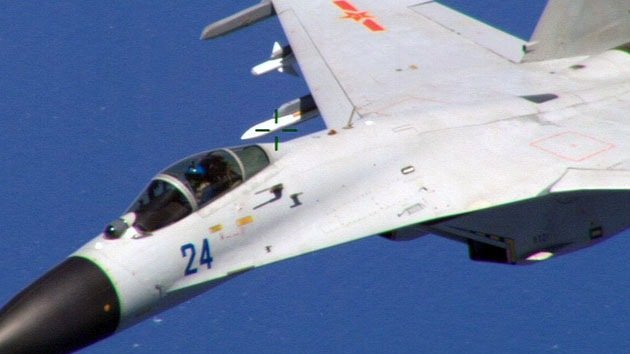 'Top Gun': Caza chino "rozó peligrosamente a un avión militar de EE.UU.", según el Pentágono
