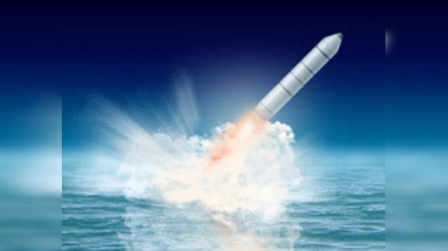 Realizado con éxito el primer lanzamiento del misil Bulavá desde debajo del agua