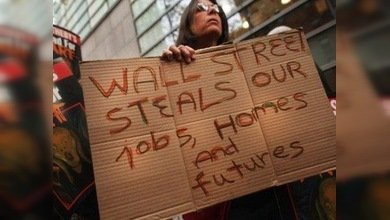 Tiburones capitalistas vs indignados: el círculo vicioso continúa