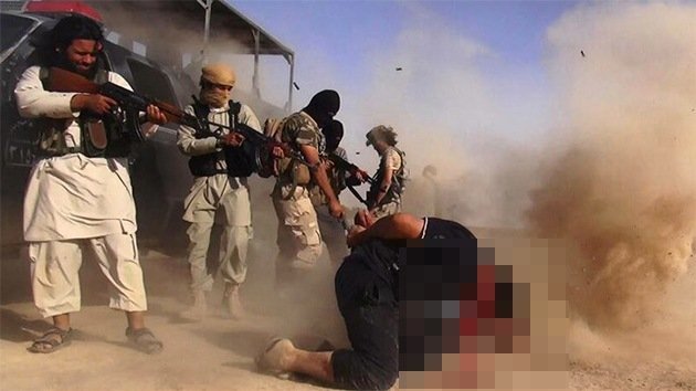 Atrocidades que no cesan: el Estado Islámico extermina a sangre fría a tribus sunitas