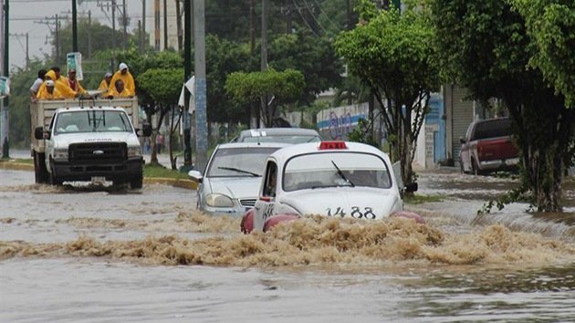 El huracán 'Ingrid' y la tormenta 'Manuel' dejan más de 50 muertos en México
