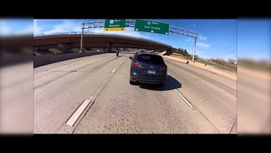 Un motociclista sobrevive tras chocar a 225 km/h