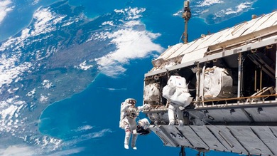 Caminata espacial en la EEI en vivo por RT