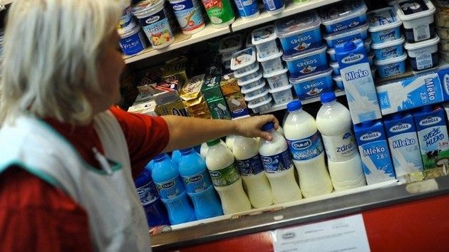Los Balcanes en alerta por leche contaminada con toxina cancerígena