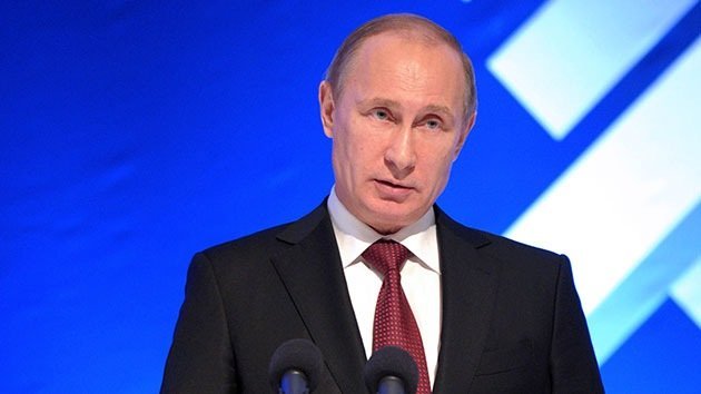 Putin: La oposición ucraniana trata de desestabilizar al Gobierno legítimo