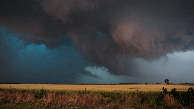 Video, fotos: Dos fuertes tornados causan víctimas y destrozos en EE.UU. a su paso por Nebraska