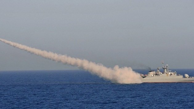 Irán fortalece su línea de defensa con una nueva base naval en golfo de Omán