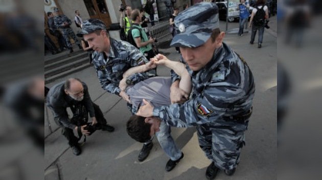 Moscú: más de cien detenidos en acciones no autorizadas contra la investidura de Putin