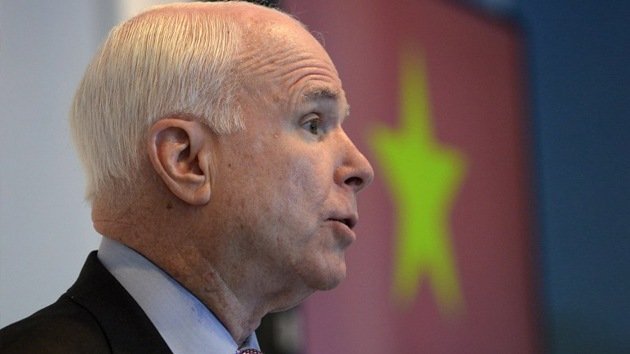 McCain: "Los ataques de Obama en Irak no son suficientes"