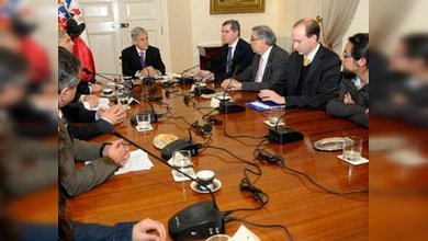 Primer diálogo entre Piñera y los estudiantes chilenos en busca de acuerdos