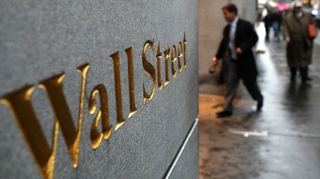 Economistas afines reciben pagos de los especuladores de Wall Street