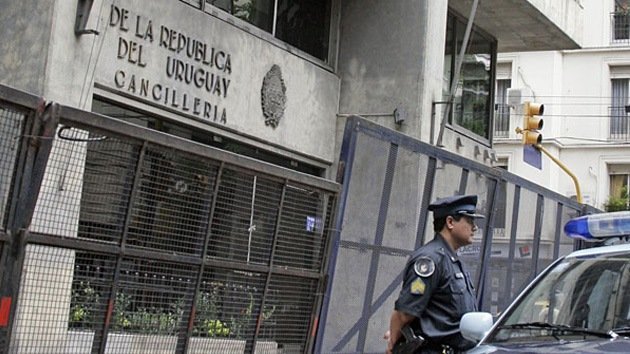 Denuncian supuesta cárcel de la dictadura en la Embajada de Uruguay en Buenos Aires