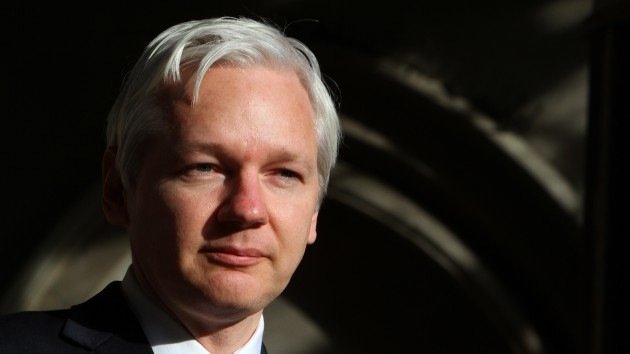 Assange: “EE.UU. puede matar con drones a sus propios ciudadanos arbitrariamente”