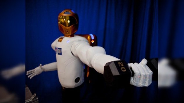 Un androide en la Estación Espacial Internacional