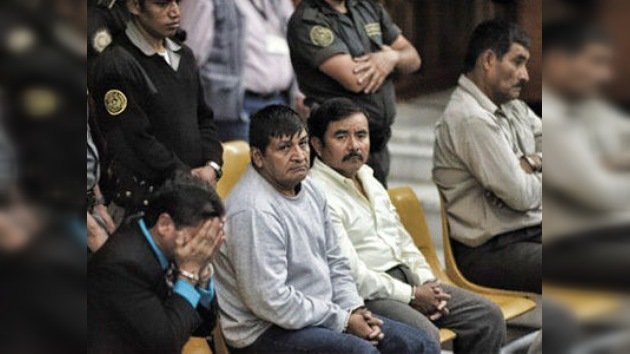 Guatemala condena a 6.060 años de cárcel a los soldados que mataron 201 campesinos en 1982