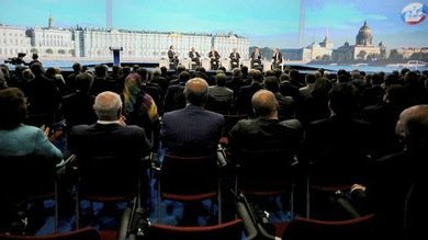 Analista: "EE.UU. fracasó en boicotear el Foro Económico de San Petersburgo"