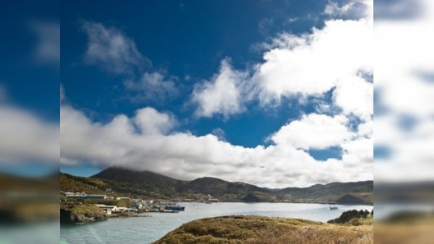 Dmitri Medvédev visita por primera vez las islas Kuriles