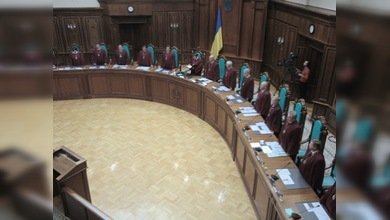 Devuelven poderes al presidente ucraniano