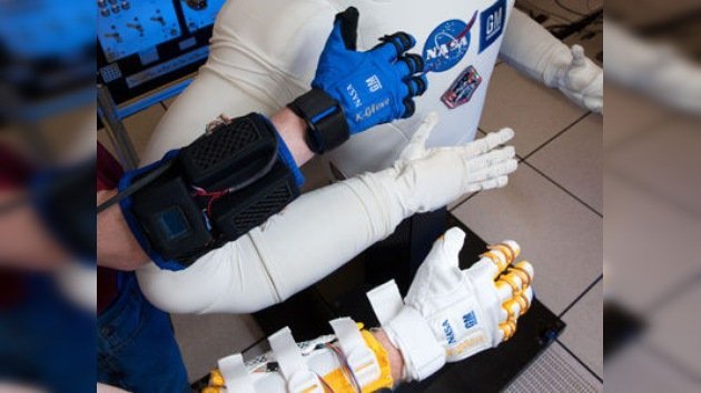 Robo-Glove: el guante de la NASA que ayudará a los astronautas