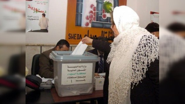 Siria, a la espera del recuento de votos del referéndum constitucional