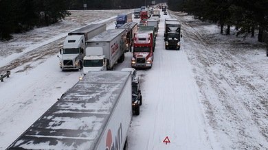 Videos: ¿Es falsa la nieve en EE.UU.?
