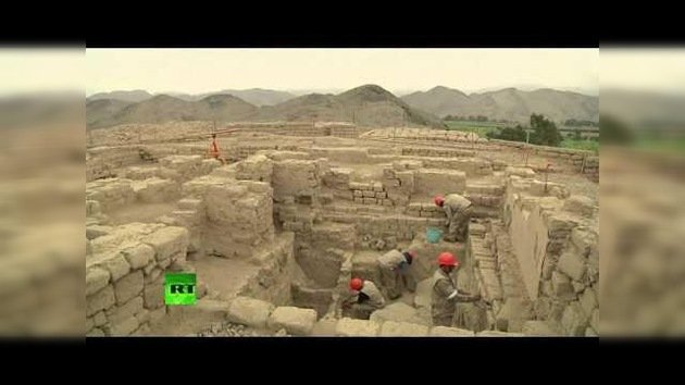 Perú: Desentierran la primera tumba imperial de la civilización más antigua de Sudamérica