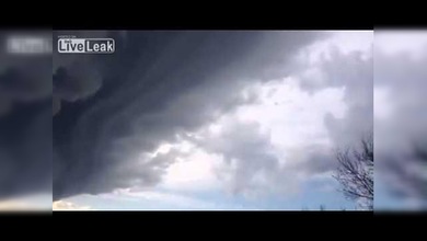 Increíbles nubes de tormenta cubren el cielo en dos minutos