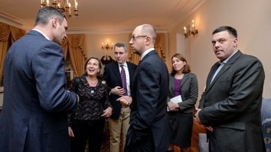 EE.UU. reconoce que había neonazis en Maidán