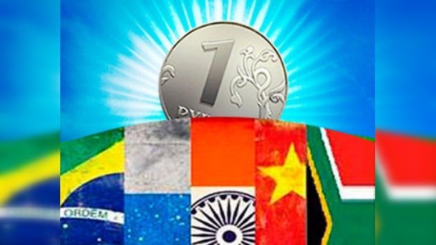 El rublo gana peso entre las monedas BRICS