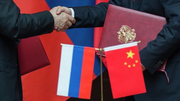 Ciudadanos chinos ponen a Putin como ejemplo para la política exterior de Pekín