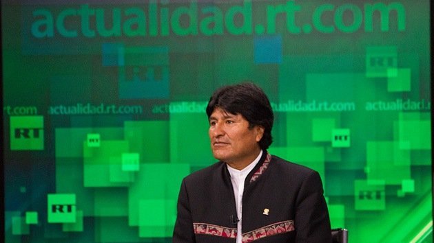 Evo Morales visita los estudios de RT