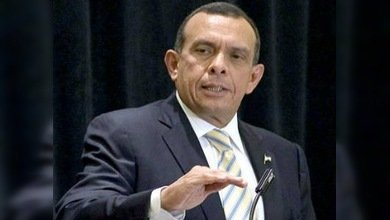 Porfirio Lobo no participará en la Cumbre de América Latina con la UE