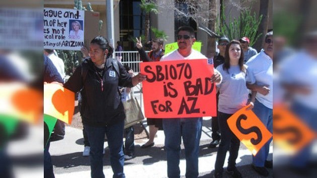 La ley anti-inmigrante de Arizona entra en campaña