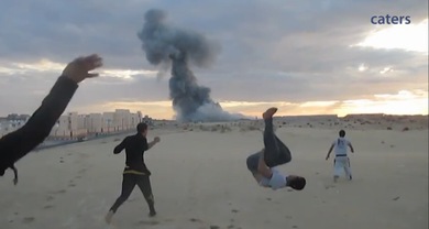 'Parkour' entre ruinas y bombas en Gaza