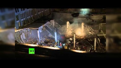Derrumbe del techo del supermercado en Riga durante el rescate