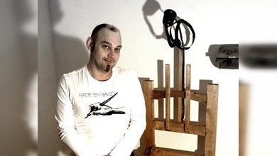 Artista ruso, acosado por la Iglesia, ofrece su muerte a través de Internet