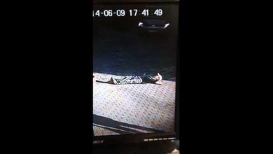 Ebrio con suerte: auto le pisa la cabeza y sobrevive para contarlo