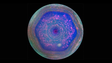 Fotos: Nuevos datos sobre el misterioso hexágono de Saturno alientan a los astrónomos