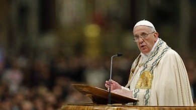 Al papa le pone "la piel de gallina" que la Iglesia pueda formar "pequeños monstruos"