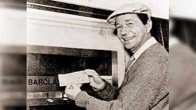 Muere el inventor del cajero automático